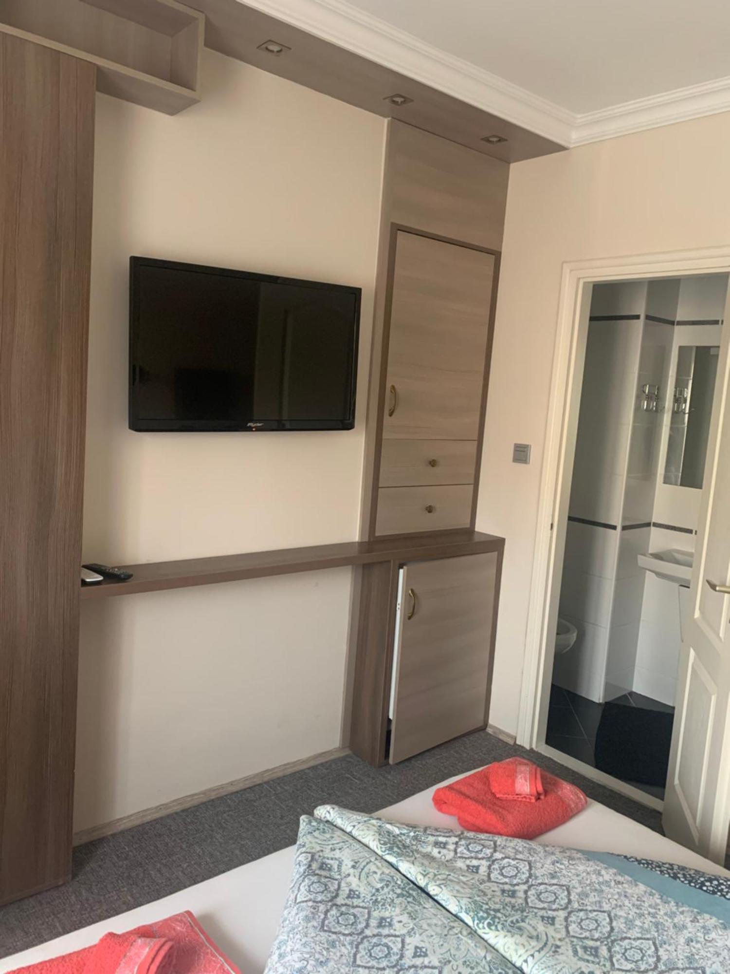 Aradi Vendégház Miskolc Extérieur photo