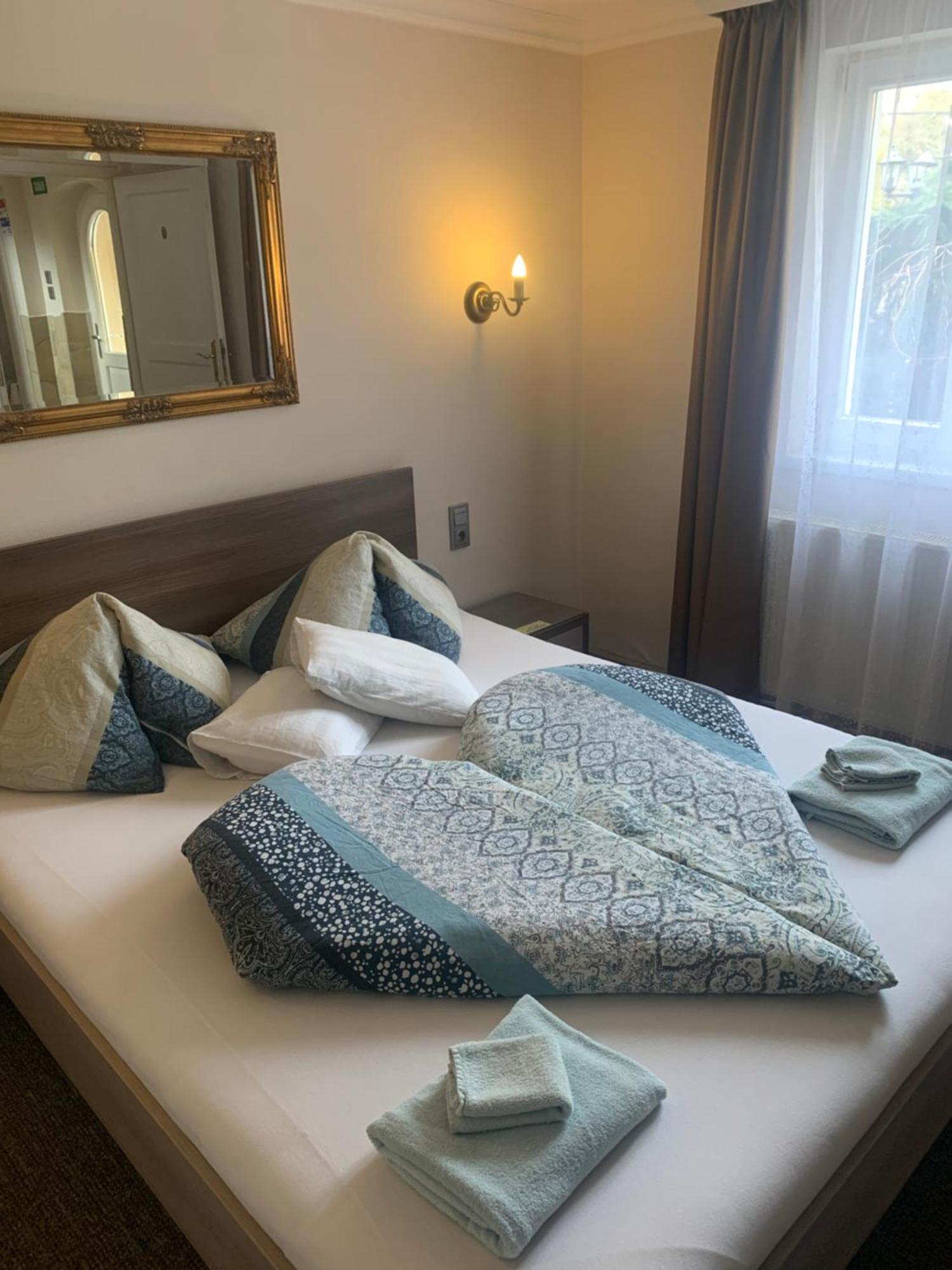 Aradi Vendégház Miskolc Extérieur photo
