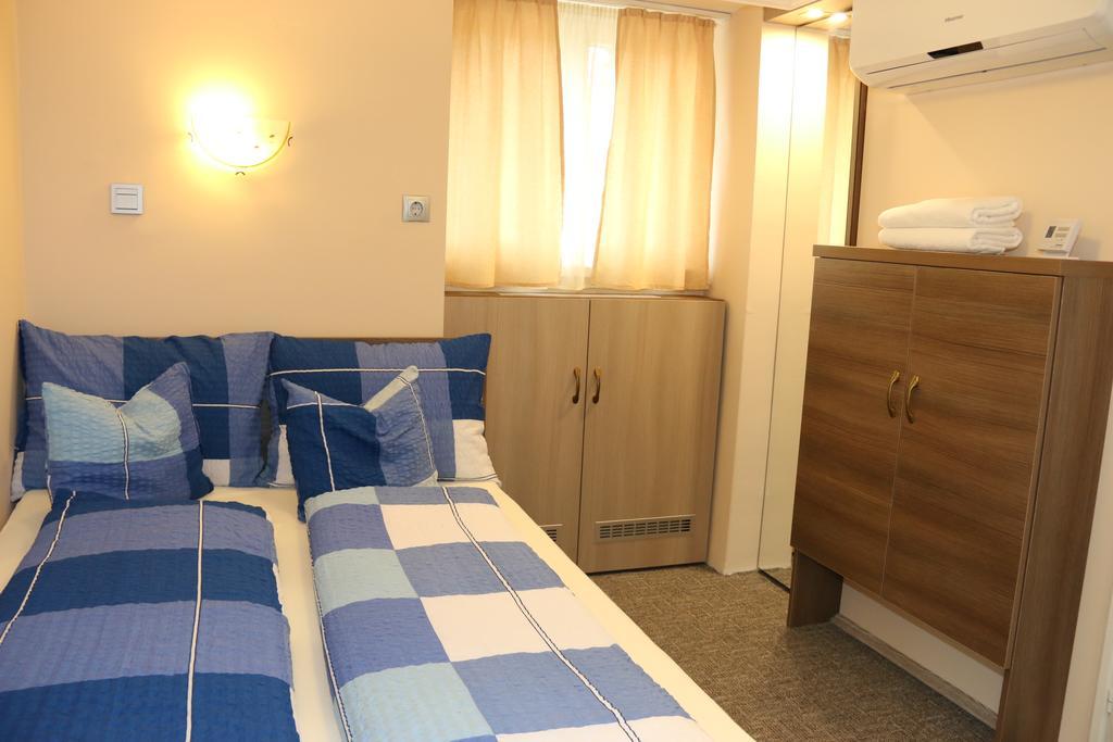 Aradi Vendégház Miskolc Chambre photo