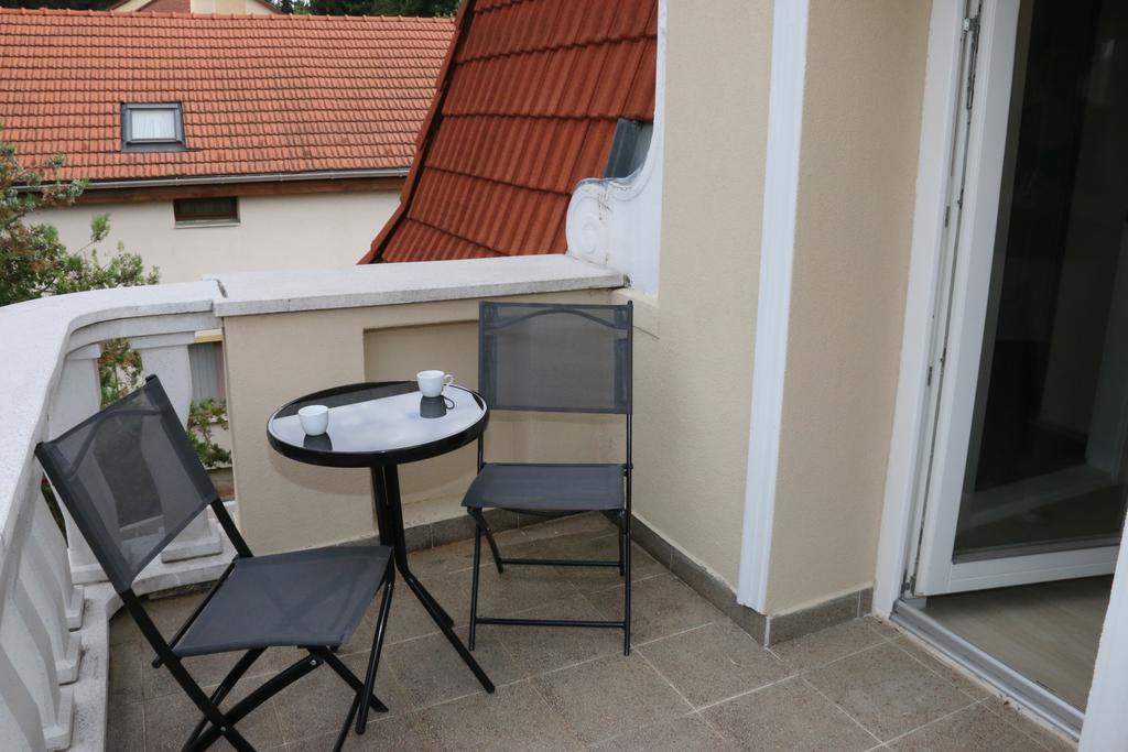 Aradi Vendégház Miskolc Extérieur photo
